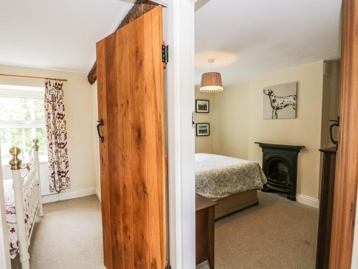 Mulberry Cottage Grange-over-Sands 外观 照片